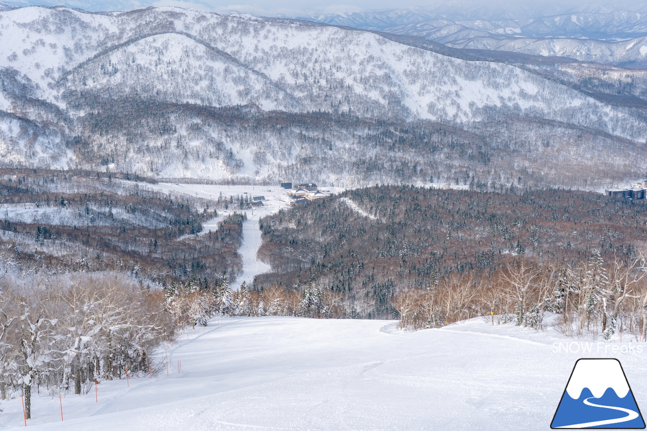 キロロリゾート｜真っ白な雪と真っ青な空。粉雪ゲレンデクルージングが気持ち良いキロロ。この週末は『Sweet Protection 試着会』も開催中！